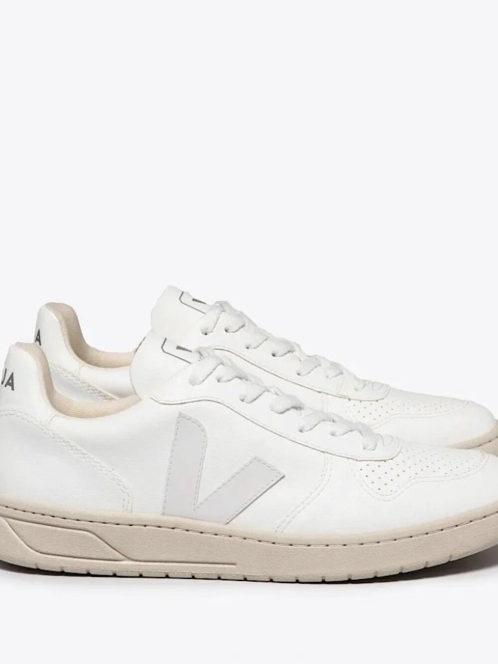 Veja Women's White Leather Low-Top Sneakers - Clean White